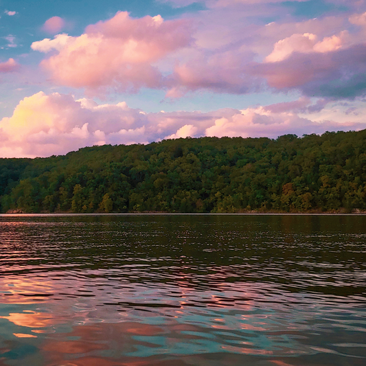 Destination Spotlight: Wakesurfing at Lake of the Ozarks